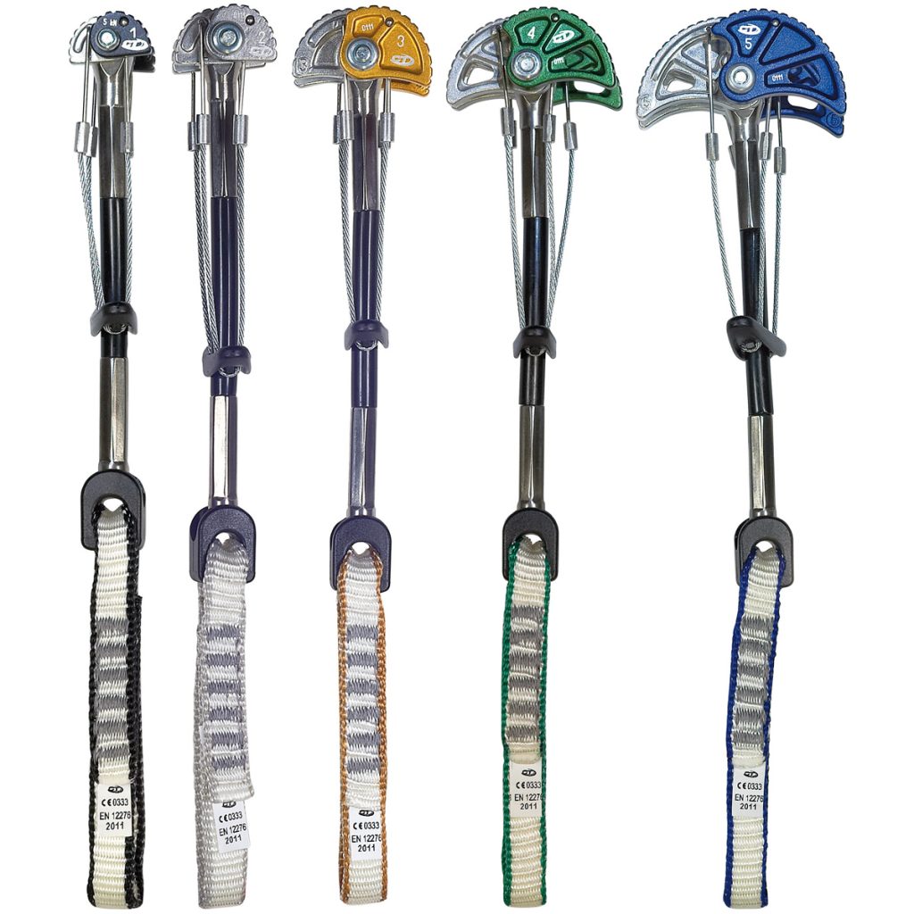 Trad Climbing Kit 01 friends e nuts kit arrampicata Sestogrado